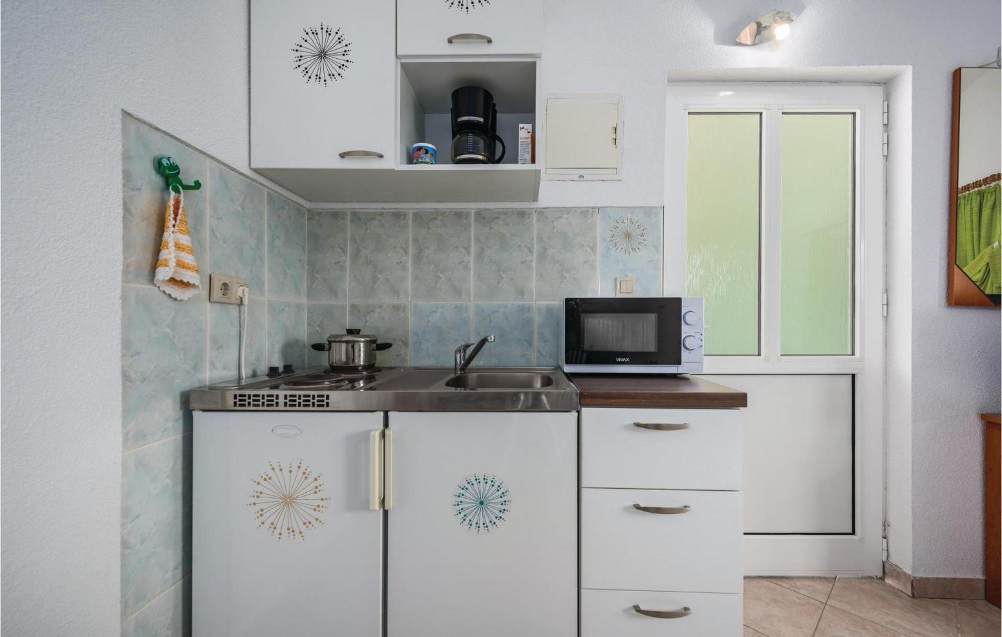 Cozy Apartment In Sv,Lovrec With Kitchen Jakici Exterior photo
